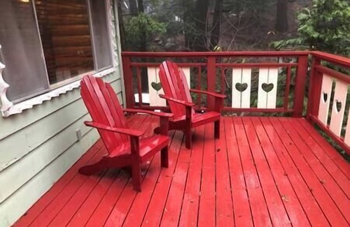 Crestline Apartment | 2nd Floor - 2B Near San Moritz Lodge on the lake