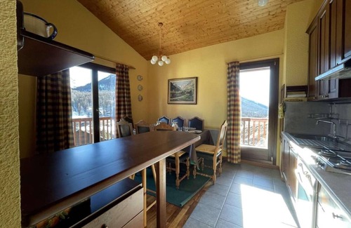 Montgenevre Apartment | 2nd floor, balcony, parking, tv, ski locker, 75m², Montgenèvre