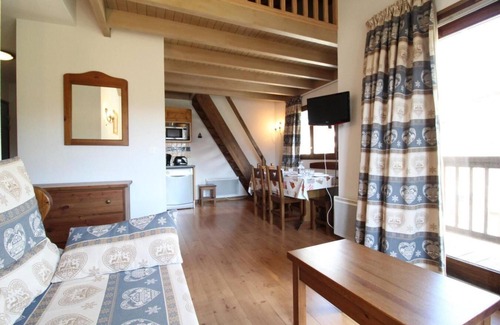 Aussois Apartment | 2nd floor, balcony, tv, ski locker, 43m², Aussois
