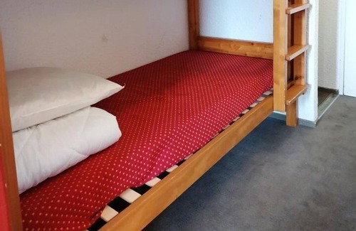 Eclose-Ouest Apartment | 2nd floor, ski locker, 23m², Alpe d'Huez