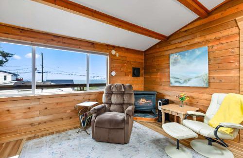 Birch Bay Apartment | 2nd story 1 bed apt #3 with kitchenette and a sweeping view of Birch Bay