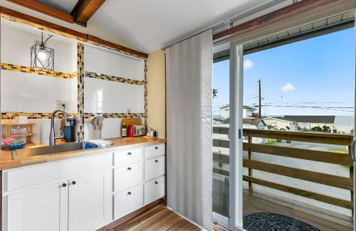 Birch Bay Apartment | 2nd story 1 bed apt #3 with kitchenette and a sweeping view of Birch Bay