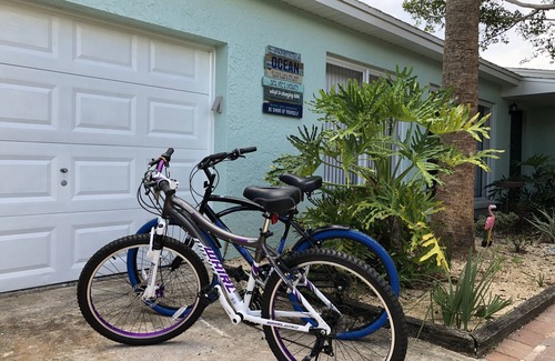 South Patrick Shores House | 3/2 Beach House Sleeps 6 – Walk to the beach!