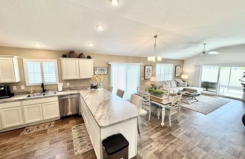 Wildwood House | 3/2 in The Village of DeLuna