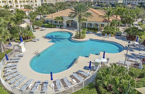 Fort Pierce Apartment | 3/2 OCEAN Front Luxury Condo 90 Day Minimum