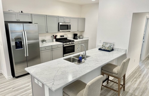 Okahumpka House | 3/2 with a POOL in The Village of Shady Brook!