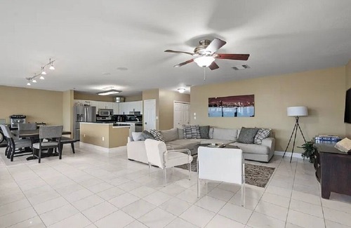 Fort Worth Condo | 3/3 Condo on Texas Motor Speedway