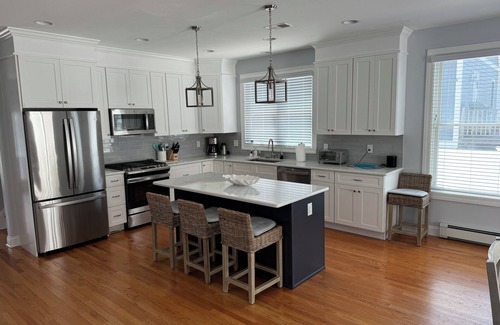 Lavallette House | 3,600 sq ft - 6 bed/3.5 bath Beach Vacation Home - Great Location!