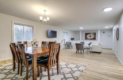 Amboy House | 3 Acres! Spacious Waterfront Home in Amboy