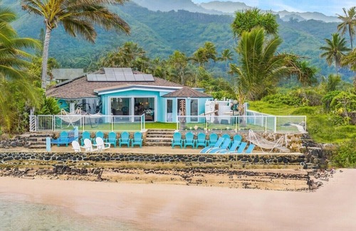 Hauula Villa | 3 Beachfront Spas|90"THTR|Only home in Hawaii with Private Beach|Jurassic Park F
