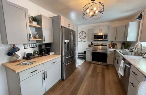 Austin House | 3 Bed, 2 Bath Home with Gym & Playroom