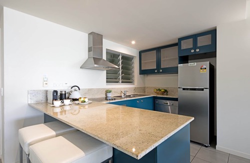 Airlie Beach Apartment | 3 Bed 3 Bath Apartment on top of Mount Whitsunday.