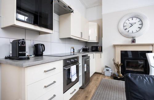 Broadstone Apartment | 3 Bed Apt In Phibsborough-12 Min Walk to The Spire