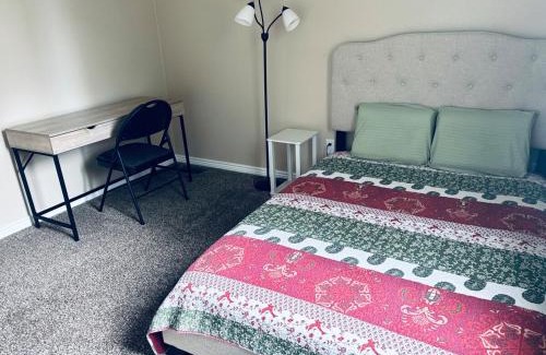 Stetson Hills House | 3-bed home on quiet cul-de-sac