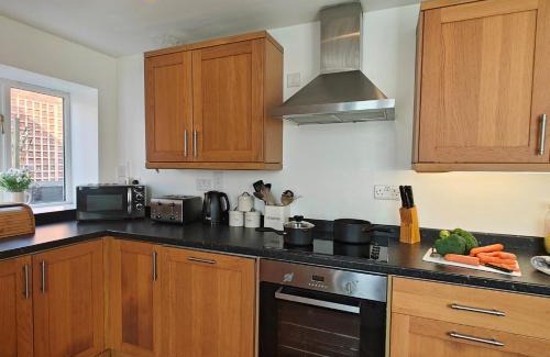 Aberaeron House | 3 Bed in Aberaeron 95971