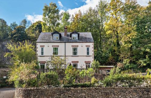 Matlock House | 3 Bed in Matlock 90663