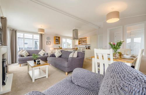 Treator Cabin | 3 Bed in Padstow oc-l33613