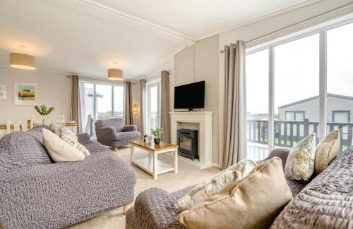 Treator Cabin | 3 Bed in Padstow oc-l33613