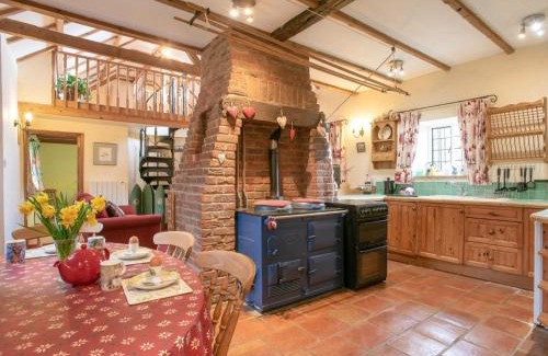 Fakenham House | 3 bed in South Creake KT099