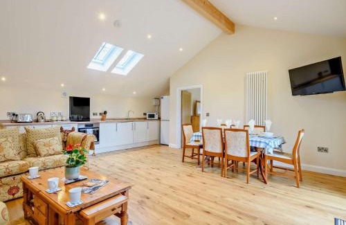 Worstead House | 3 Bed in Wroxham 83034