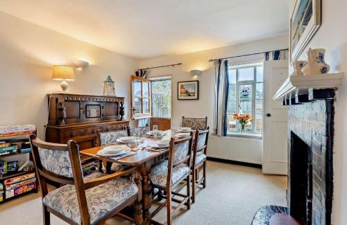 Mundesley House | 3 bed property in Mundesley KT043