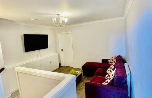 Southwark Apartment | 3 bed Sky apartment SE15 Peckham