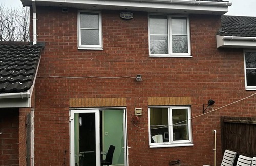 Oldbury House | 3 Bed - Sleeps 5 - Pets - Private Parking