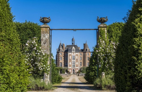 Villeherviers Cottage | 3-Bed Sologne Home, Pets Allowed, Private Parking