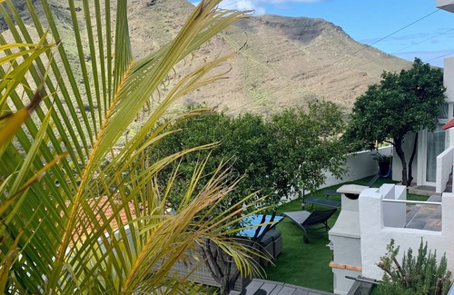 Agaete House | 3 bedroom house with garden and private pool Tamadaba view