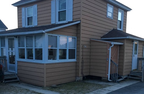 Old Lyme Cottage | 3 Bedroom 1.5 Bath Beach Cottage