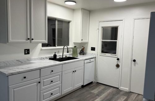 Larkfield-Wikiup House | 3 bedroom, 2 bath house in Santa Rosa