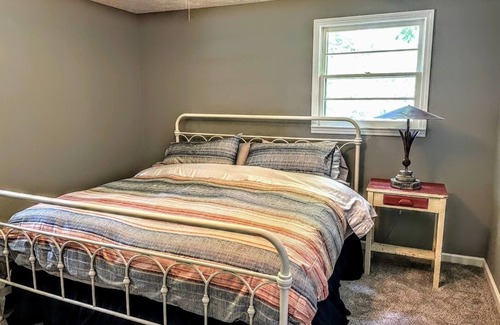 Dickson Other | 3 bedroom 2 bath ranch style house on 5 acres.