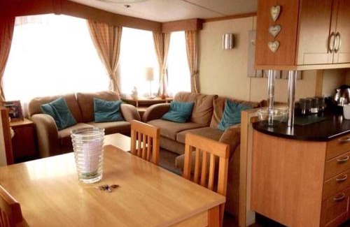 Prestatyn House | 3 bedroom 2 bathroom prestige caravan PRESTHAVEN SANDS