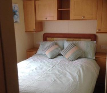 Prestatyn House | 3 bedroom 2 bathroom prestige caravan PRESTHAVEN SANDS