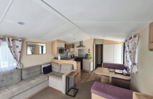 Hayling Island Cottage | 3 bedroom accommodation in Hayling Island