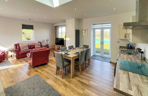 Perth Cottage | 3 bedroom accommodation in Forgandenny