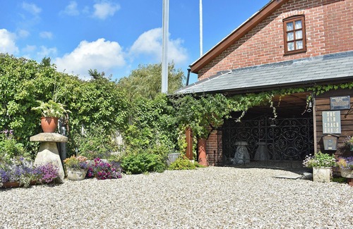 Holworth Cottage | 3 bedroom accommodation in East Burton, near Wareham