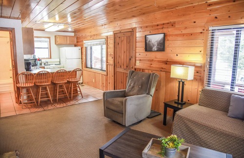 Red River Cabin | 3 bedroom accommodation in Red River