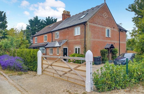 Weymouth Cottage | 3 bedroom accommodation in Chickerell, near Weymouth