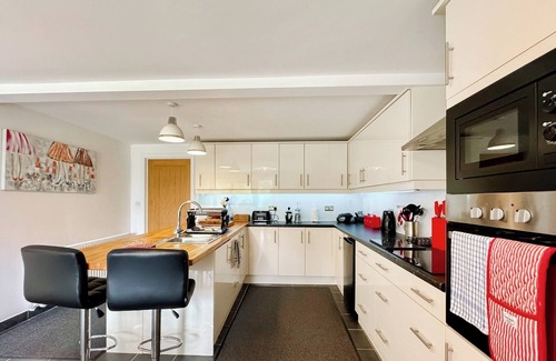 New Forest District Cottage | 3 bedroom accommodation in Damerham, near Fordingbridge