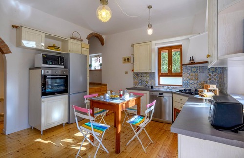 Montelabbate House | 3 bedroom amazing home in Montelabbate