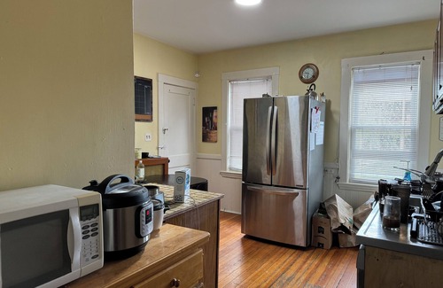 Brookline Apartment | 3-bedroom apartment in charming Brookline with AC Floor 1