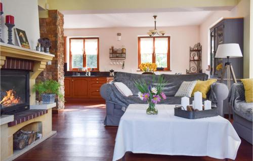 Gardna Wielka House | 3 Bedroom Awesome Home In Gardna Wielka