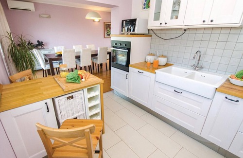 Jadranovo House | 3 bedroom beautiful home in Jadranovo