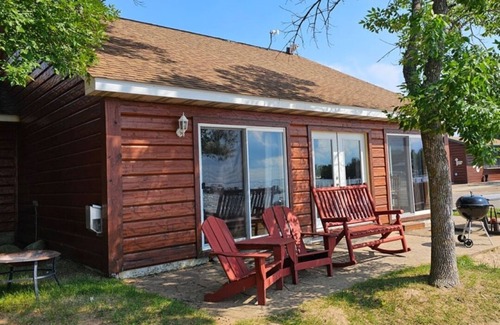 Isle Cabin | 3 Bedroom Cabin 3 Beach front