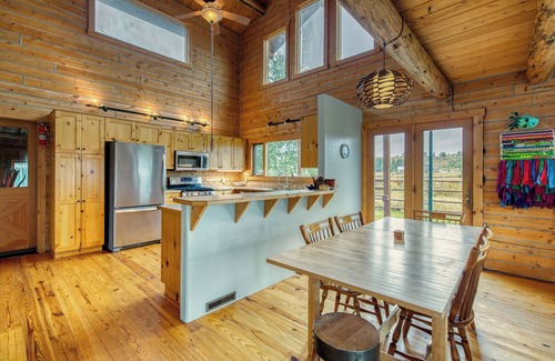 Stanley Cabin | 3-bedroom cabin in fantastic Stanley with WiFi