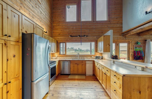 Stanley Cabin | 3-bedroom cabin in fantastic Stanley with WiFi