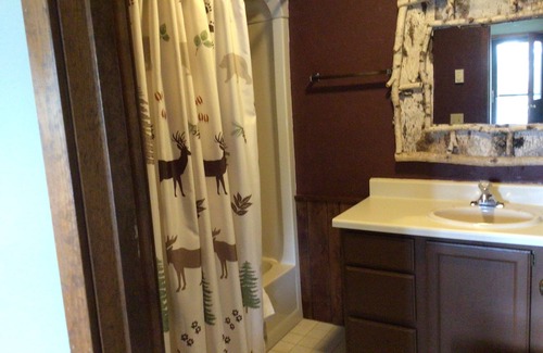 Three Lakes Cabin | 3 Bedroom Cabin on the Water @ Northernaire. Booking for Summer Now.