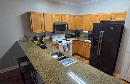 Ocean City Condo | 3-bedroom condo in charming Fort Walton Beach with WiFi, AC