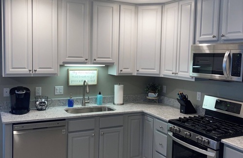 Cape May - Wildwood Condo | 3 BEDROOM CONDO - HEATED POOL - 1.5 BLOCKS TO BEACH & BOARDWALK